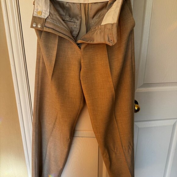 Aritzia Effortless Pant - Heathered Oakwood, Size 4 - Picture 9 of 11